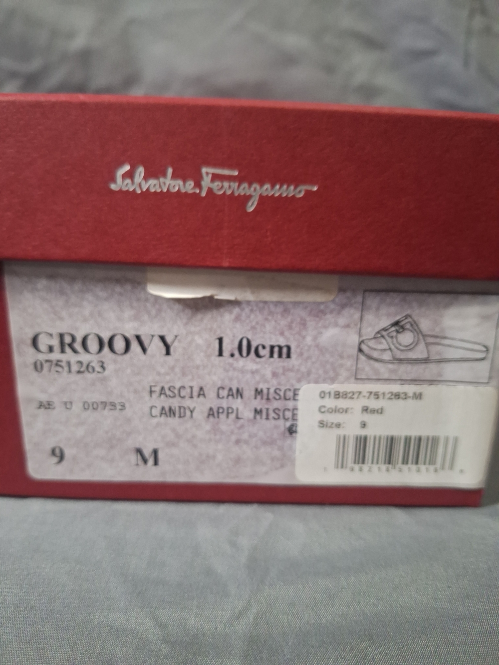 Slides/Sandals - Picture 6 of 8